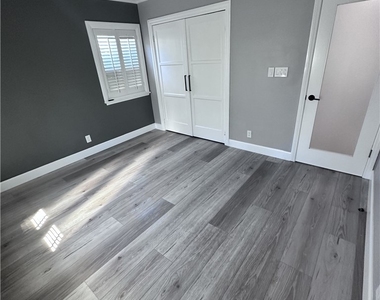 5133 Hedda St - Photo Thumbnail 14