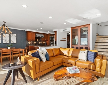26026 Dana Bluff E W - Photo Thumbnail 5