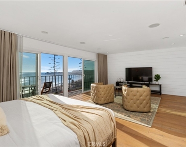 26026 Dana Bluff E W - Photo Thumbnail 16