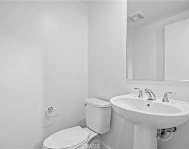 1410 W Bushell Street - Photo Thumbnail 6