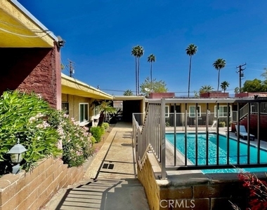 68460 Kings Road - Photo Thumbnail 14