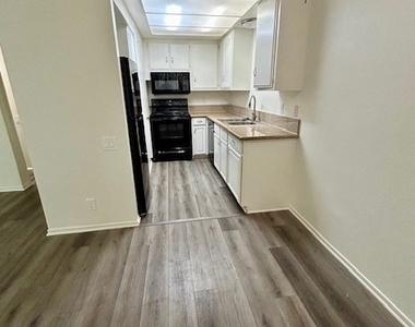 68460 Kings Road - Photo Thumbnail 8
