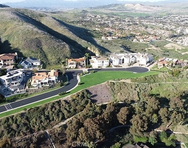 85 Marbella - Photo Thumbnail 29