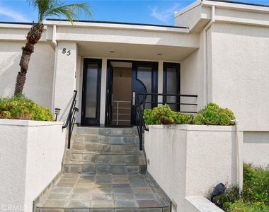 85 Marbella - Photo Thumbnail 3
