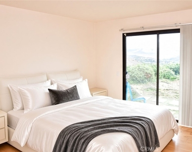 85 Marbella - Photo Thumbnail 17