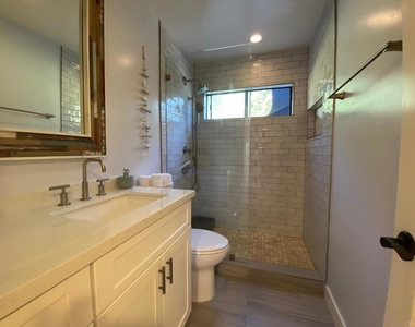 421 Playa Blanca - Photo Thumbnail 21