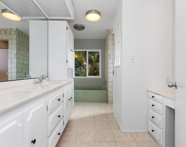 513 Canyon Drive - Photo Thumbnail 17