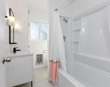 513 Canyon Drive - Photo Thumbnail 22