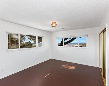 513 Canyon Drive - Photo Thumbnail 23