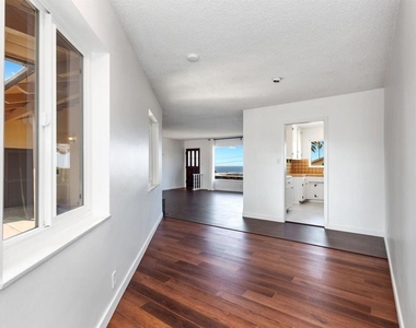 513 Canyon Drive - Photo Thumbnail 8