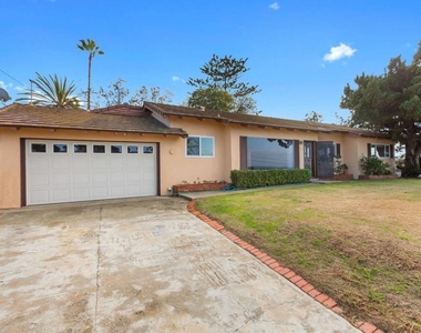 513 Canyon Drive - Photo Thumbnail 1