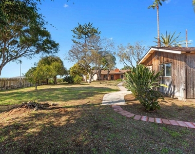 513 Canyon Drive - Photo Thumbnail 32