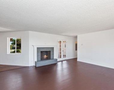 513 Canyon Drive - Photo Thumbnail 6