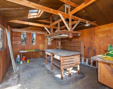513 Canyon Drive - Photo Thumbnail 34