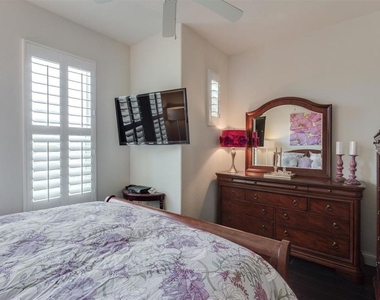 1383 Cattail Ct - Photo Thumbnail 5