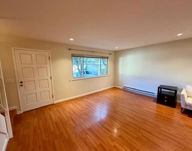 436 Sierra Vista Avenue - Photo Thumbnail 2