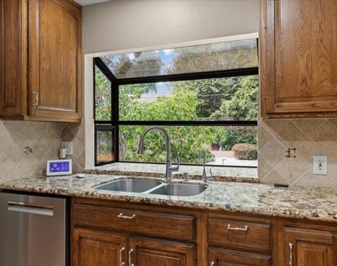 1747 Harte Drive - Photo Thumbnail 10