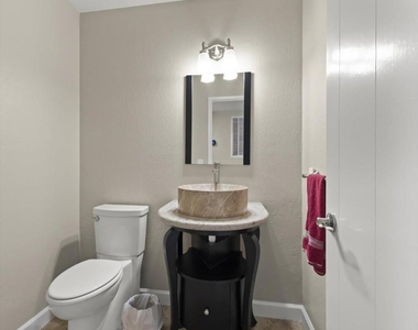 1747 Harte Drive - Photo Thumbnail 13