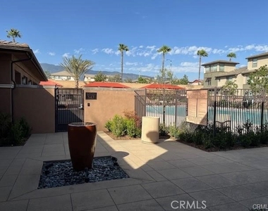 7686 Papyrus Place - Photo Thumbnail 16