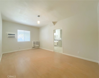3390 Lime Street - Photo Thumbnail 6