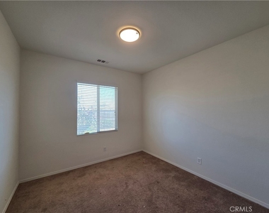 16594 Denham Lane - Photo Thumbnail 9