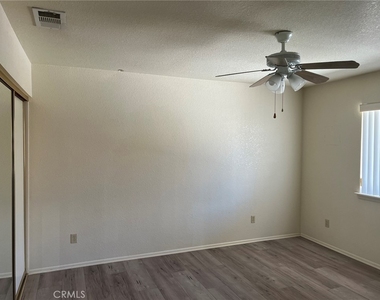 14572 Lighthouse - Photo Thumbnail 5