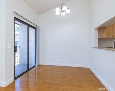 396 W Dryden Street - Photo Thumbnail 2