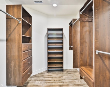 1740 Cielito Drive - Photo Thumbnail 14