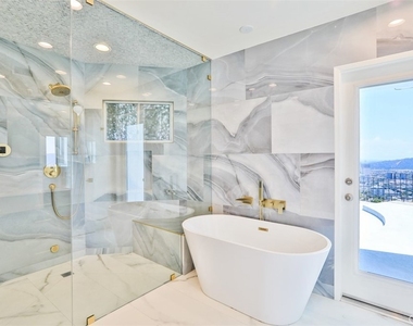 1740 Cielito Drive - Photo Thumbnail 16
