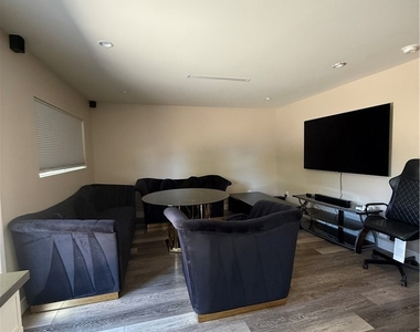 7923 Bellaire - Photo Thumbnail 7