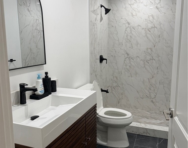7923 Bellaire - Photo Thumbnail 2