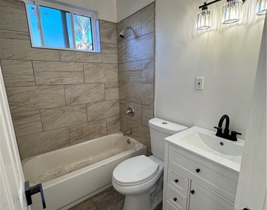 450 E Esther Street E - Photo Thumbnail 6