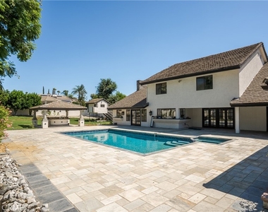 249 Independence - Photo Thumbnail 22