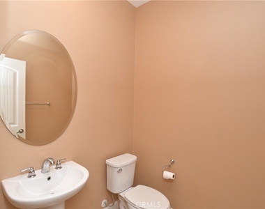 8011 Sea Salt Avenue - Photo Thumbnail 7