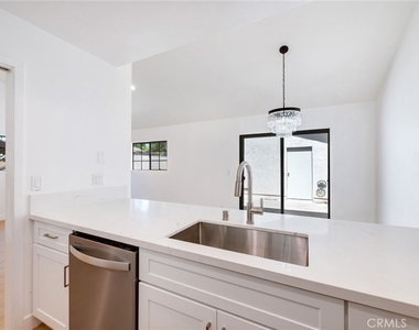 222 Teague - Photo Thumbnail 14