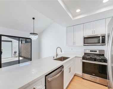 222 Teague - Photo Thumbnail 13