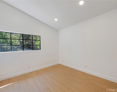 222 Teague - Photo Thumbnail 21