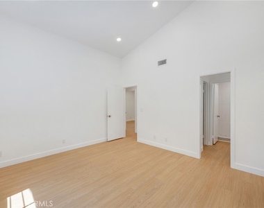 222 Teague - Photo Thumbnail 25
