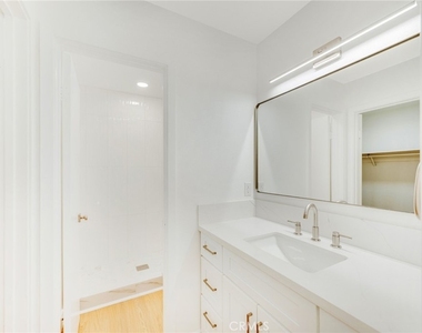 222 Teague - Photo Thumbnail 27