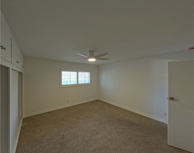 255 W La Verne - Photo Thumbnail 11