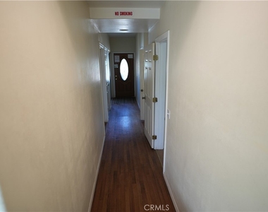 2104 2nd Lane - Photo Thumbnail 4