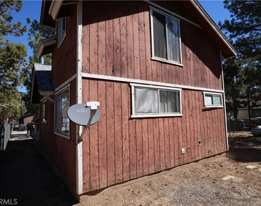 2130 7th Lane - Photo Thumbnail 5