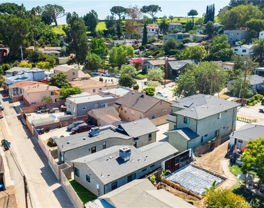 4042 Somers - Photo Thumbnail 19