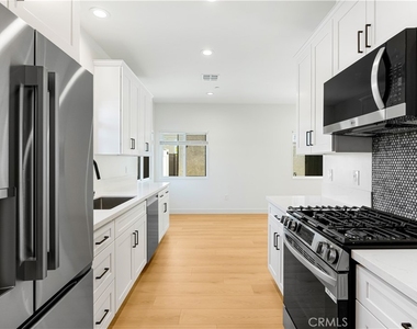 4042 Somers - Photo Thumbnail 10