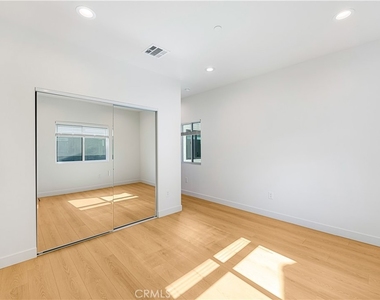 4042 Somers - Photo Thumbnail 18