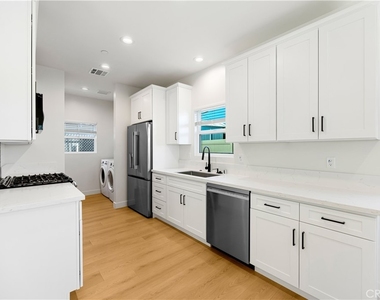 4042 Somers - Photo Thumbnail 6