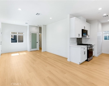 4042 Somers - Photo Thumbnail 5