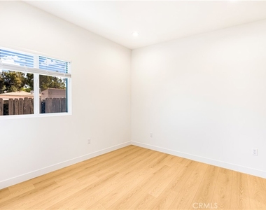 4040 Somers - Photo Thumbnail 7