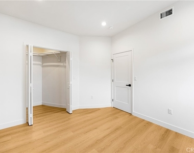 4040 Somers - Photo Thumbnail 9