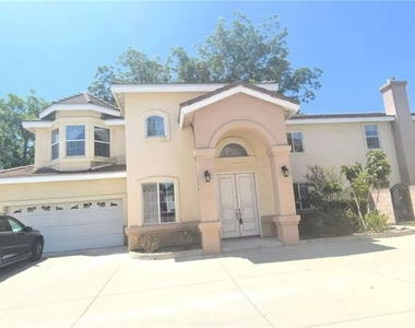 8943 Emperor Avenue - Photo Thumbnail 1